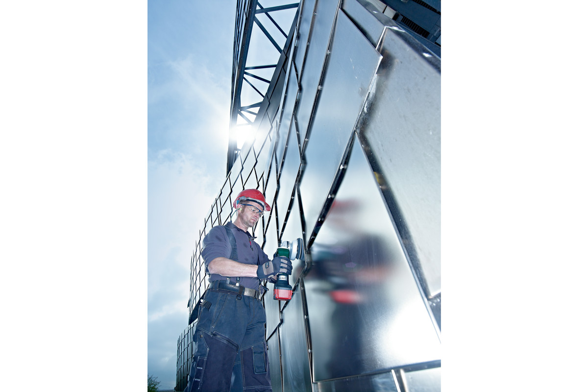 Углошлифмашина аккумуляторная Metabo W18 LTX125