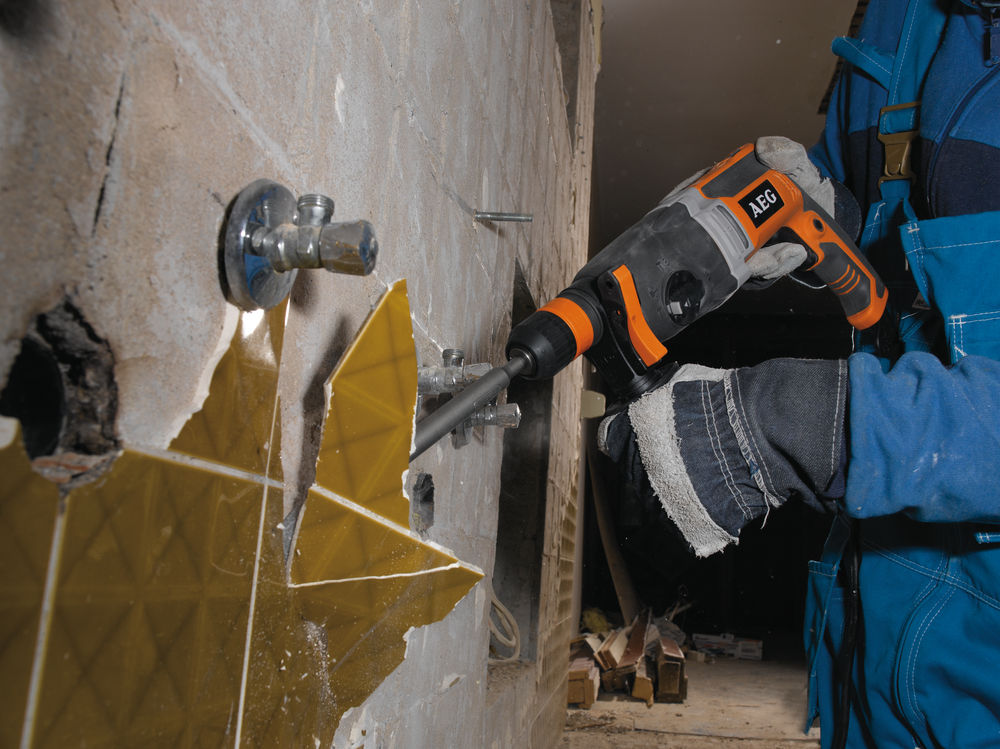 Перфоратор AEG KH 28 SUPER XEK KIT4