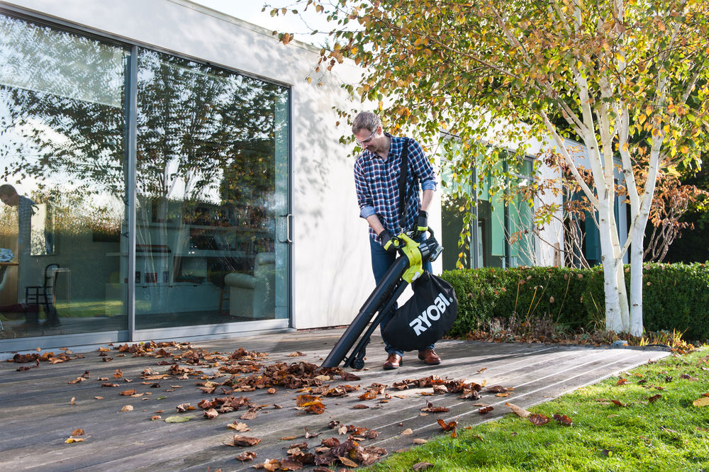 ONE + / Воздуходувка-пылесос бесщеточная RYOBI OBV18 (без АКБ и ЗУ)