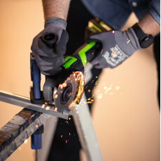 Аккумуляторная углошлифмашина Greenworks GD24AG 24В (АКБ 8Ач + ЗУ)