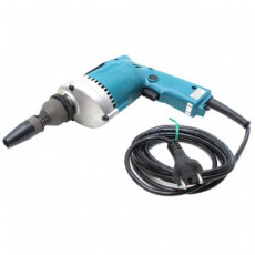 Шуруповерт MAKITA 6805 BV в чем.