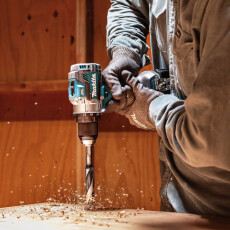 Аккумуляторная дрель-шуруповерт MAKITA LXT DDF 489 Z в коробке