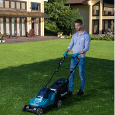 Газонокосилка аккумуляторная MAKITA LXT DLM 382 PM2 (2 АКБ 4Ач + ЗУ)