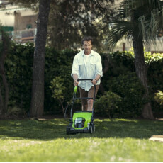 Аккумуляторная газонокосилка Greenworks G40LM35K4 40В (в комплекте АКБ + ЗУ)