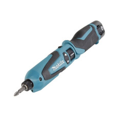 Аккумуляторный шуруповерт MAKITA TD 022 DSE в сумке+ аксессуары
