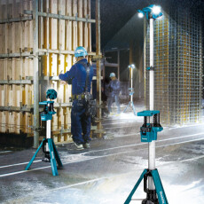 Аккумуляторный фонарь MAKITA DML814