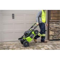 Аккумуляторная газонокосилка Greenworks GC82LM51SP2K2