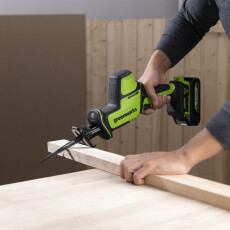 Аккумуляторная сабельная пила бесщеточная Greenworks GPT-СRS-25 24В (АКБ 4Ач + ЗУ)