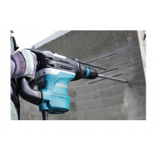 Перфоратор MAKITA HR 4013 C