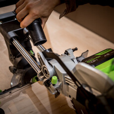 Аккумуляторная торцовочная пила Greenworks GD24MS216K4 24V (АКБ 4Ач + ЗУ)