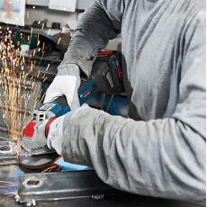 Угловая шлифмашина Bosch GWS 18V-15 SC L-BOXX (2 аккумулятора)