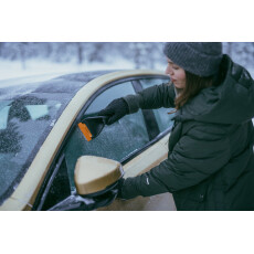 Скребок автомобильный двусторонний Solid Duo FISKARS (съемный скребок)