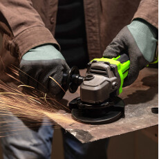 Аккумуляторная углошлифмашина Greenworks AG590K4 24В (АКБ 4Ач + ЗУ)