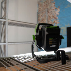 LED-прожектор Greenworks G82WLH 82V с гибридным питанием (без АКБ и ЗУ)