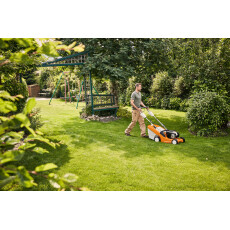 Бензиновая газонокосилка STIHL RM 443