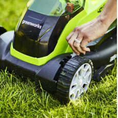 Аккумуляторная газонокосилка Greenworks G40LM35K4 40В (в комплекте АКБ + ЗУ)