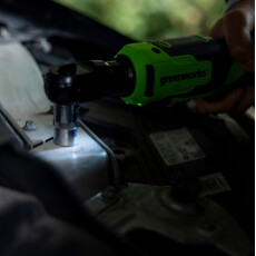 Гайковерт-трещотка аккумуляторный Greenworks GD24RW 24В 1/2" (АКБ 2Ач + ЗУ + сумка)