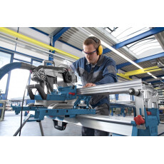 Дисковая торцовочная пила Bosch GCM 12 JL Professional