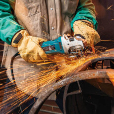 Одноручная углошлифмашина MAKITA GA5090X01 в коробке