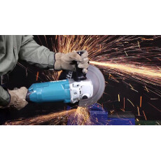 Двуручная углошлифмашина MAKITA GA 9030 SFK 01 в чем.