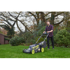 Газонокосилка аккумуляторная самоходная Ryobi RY36LMX51A-160