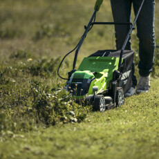 Аккумуляторная газонокосилка Greenworks G40LM35K2