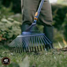 Грабли веерные мет. для листьев FISKARS OneClick