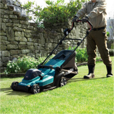 Газонокосилка аккумуляторная MAKITA XGT LM004GM103 (АКБ 4Ач + ЗУ)