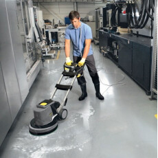 Полотер Karcher BDS 33/180 C Adv