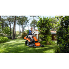 Райдер Husqvarna R 214TC с декой Combi 94 / 3 ножа