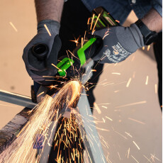 Аккумуляторная углошлифмашина Greenworks GD24AG 24В (АКБ 4А/ч + ЗУ)