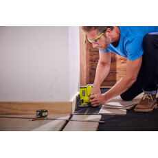 ONE + / Пила циркулярная RYOBI R18MMS-0 (без батареи)