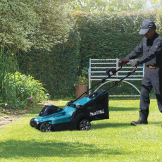 Газонокосилка аккумуляторная MAKITA XGT LM003GU102 (АКБ 4Ач + ЗУ)