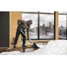 Лопата-скрепер для снега X-series FISKARS (1530x530)