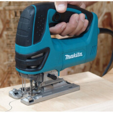 Лобзик электрический MAKITA 4350 FCTJ в чемодане