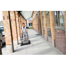 Подметальная машина Karcher KM 70/15 C