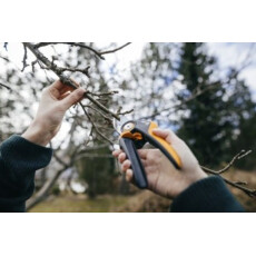 Секатор плоскостной FISKARS Xseries PowerGear M P921