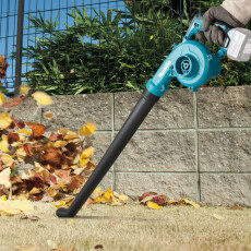 Аккумуляторная воздуходувка MAKITA CXT UB101DZ