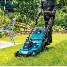 Газонокосилка аккумуляторная MAKITA XGT LM004GU102 (АКБ 4Ач + ЗУ)
