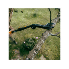 Черенок алюминиевый телескопический FISKARS OneClick L 220-400см