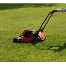 Аккумуляторная газонокосилка Husqvarna LC 353iVX KIT (QC500, BLi300)