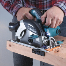Циркулярная пила MAKITA HS 6100 K в чем.