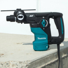 Перфоратор MAKITA HR 3011 FCJ в кейсе