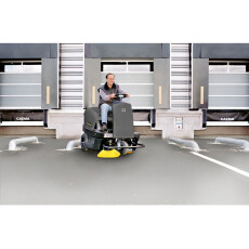 Подметальная  машина Karcher KM 100/100 R P