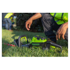 Кусторез аккумуляторный Greenworks GC82HT2 82В