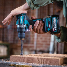 Аккумуляторная дрель-шуруповерт MAKITA XGT DF 002 GZ + АКБ 4Ач и ЗУ