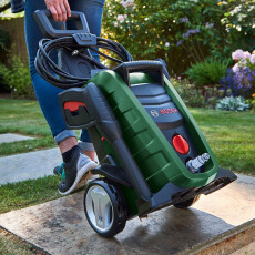 Мойка высокого давления Bosch Universal Aquatak 135