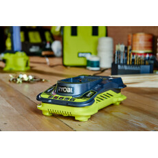 ONE + / Аккумуляторы (2) с зарядным устройством RYOBI RC18150-250
