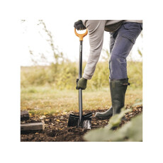 Лопата штыковая с удлин. лезвием и удлин. ручкой FISKARS (черная) (1067517)