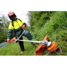 Бензиновый триммер Akita CG430B